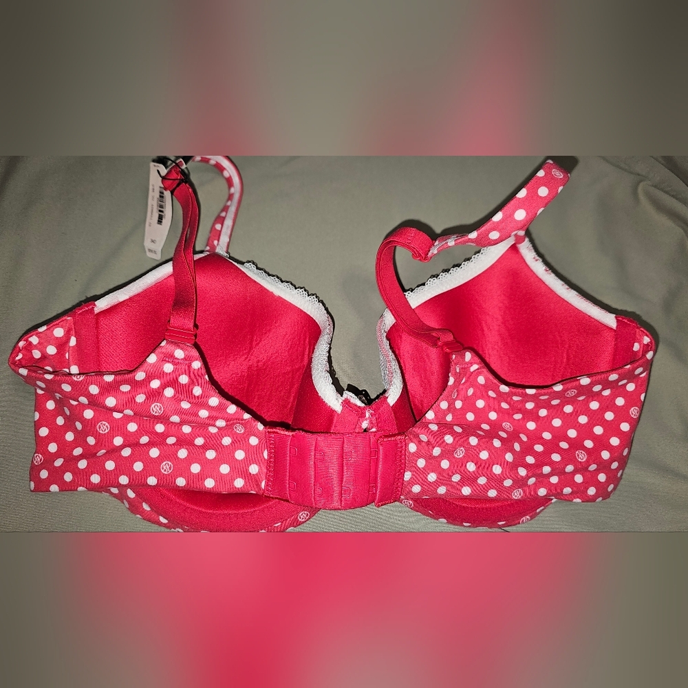 Victoria's Secret Bra New With Tags Body by Victoria lined demi 34DDD Polkadot - Picture 3 of 5